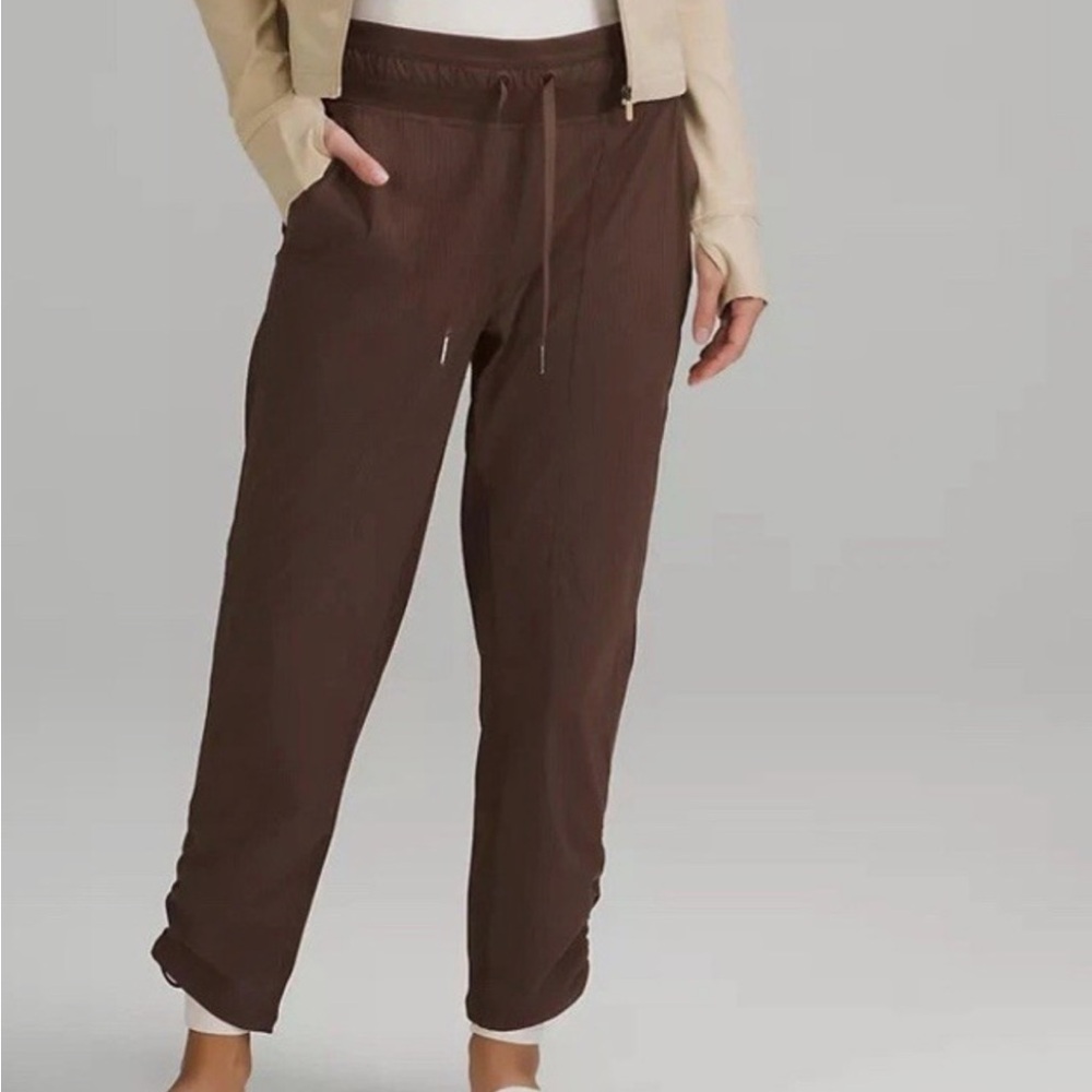 Lululemon Brown Dance Studio Cropped Pant - Picture 4 of 11